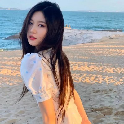 马克辛的归来海报